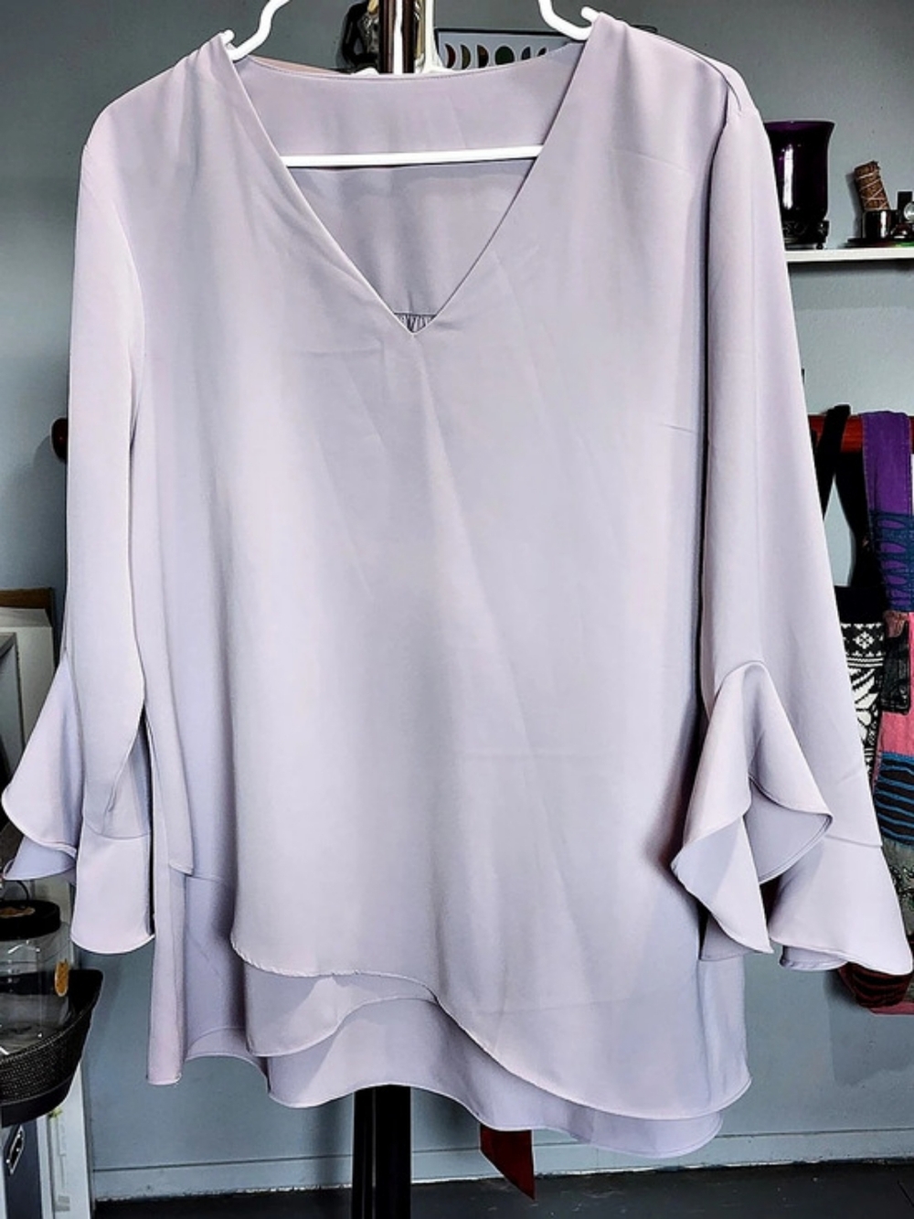 Ruffle Sleeve Blouse in Lilac XL Like New